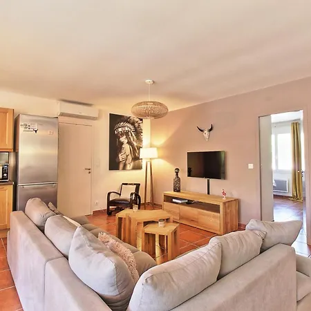 Vakantiehuis Charmante Maison De Pres De Nimes *